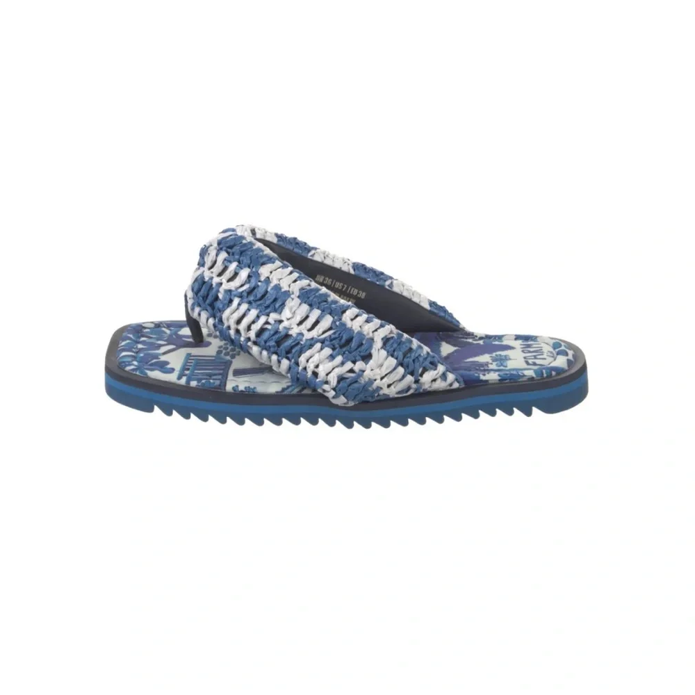FARM Rio Raffia Puffy Flip Flop - Picture 3 of 10